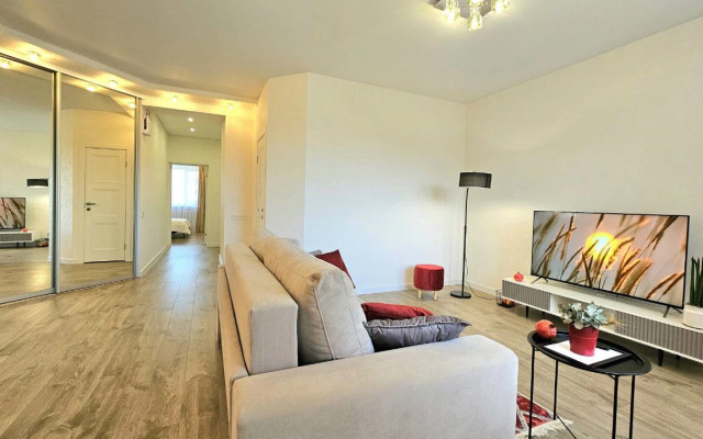 Квартира в удобной локации рядом со станцией метро Суконная слобода