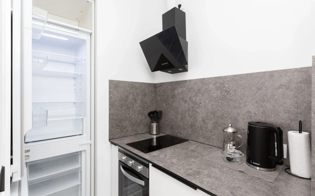 Na Ulitse Rimskaya 5k5 Flat