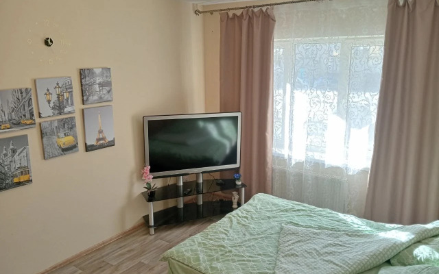 Квартира на Очеретина 12