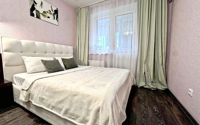 Апартаменты На Красных Партизан 1