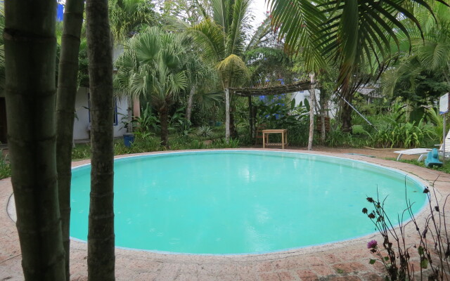 Eco Coco Loco by Rotamundos Hotel