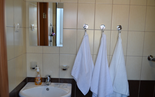 Home Hotel