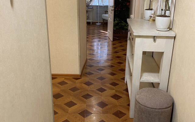 2-kh komnatnye apartamenty Klassik na Naberezhnoy Flat