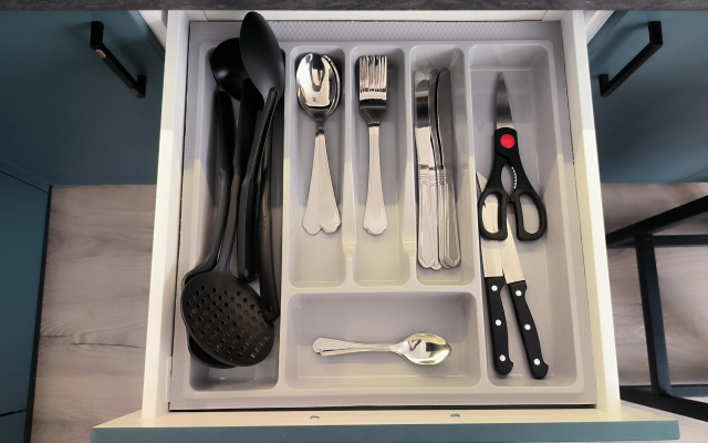Uyutnaya Studiya v Samom Serdtse Yaroslavlya Flat