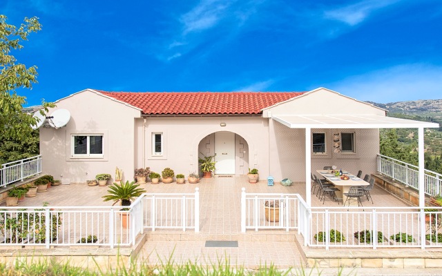 Вилла Chrysallis Heated Pool