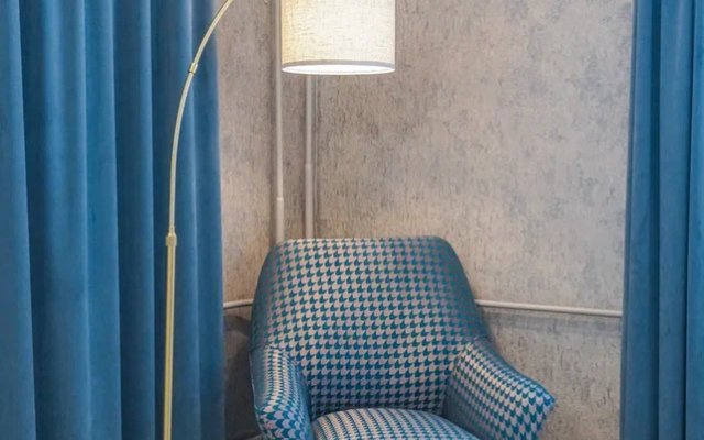 Vishnevy Royal Hotel