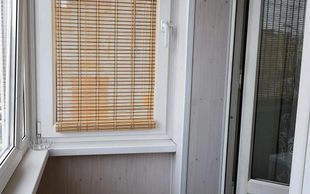 Komfort Na Prospekte 50 Let Oktyabrya 22 Flat