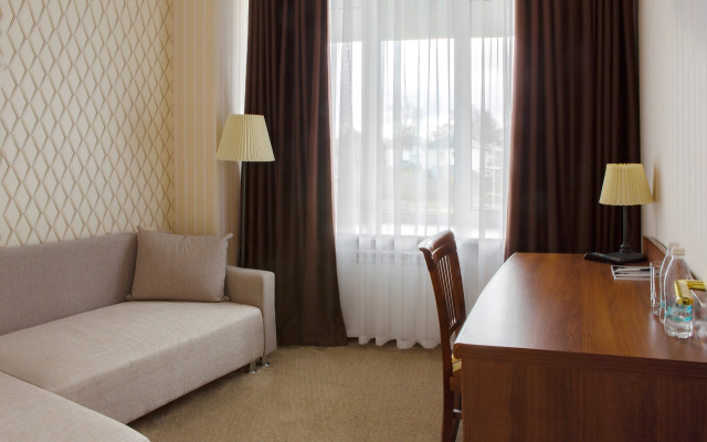 Parus Hotel