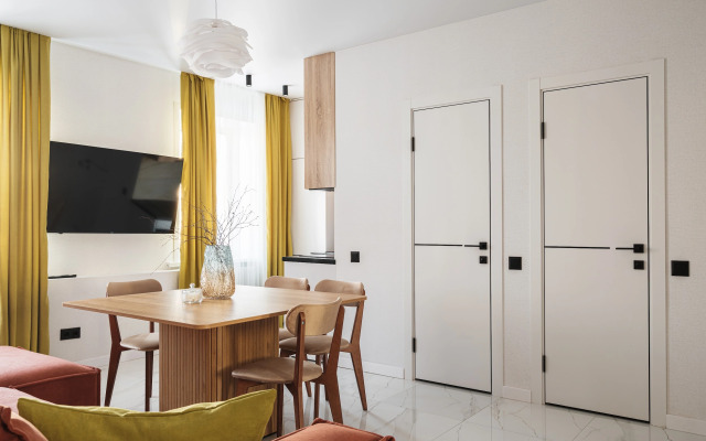 Трехкомнатная Квартира в Центре с Новым Ремонтом