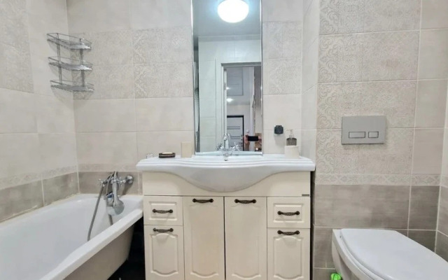 Na Prospekte Oktyabrya 7 Apartments