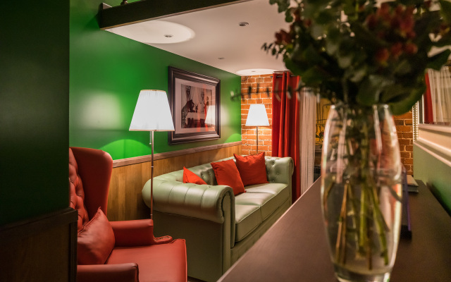 Мама Ро Студия №21 Британская