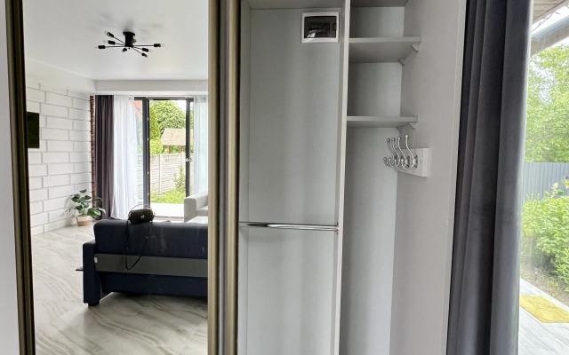 Частный дом Уютный домик с террасой на Садовой