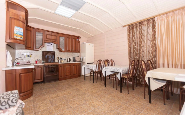 Adrius Guest House