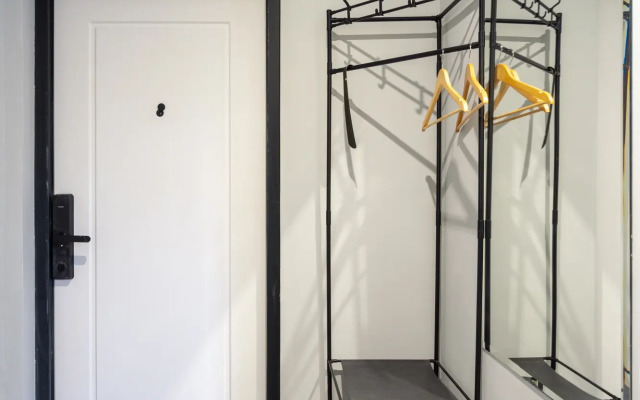 Квартира Две подушки на ш. Революции, 3к2