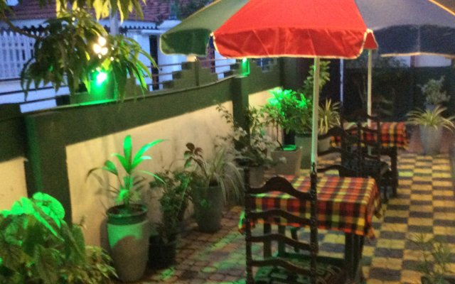 Yoho R K Tourist Villa Guest House