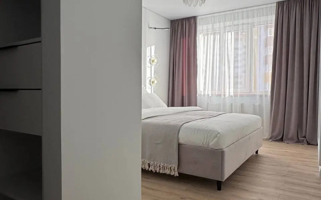 Exclusive Triplekh By Kliuchnikoff Flat