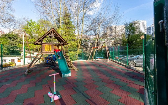 Dom u Dendrariya Red Salviya Apartments