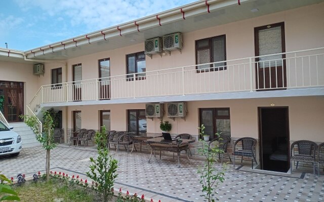 Raxmatjon Guest House