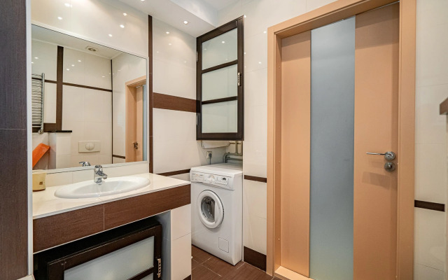 Ladgorna Na Marksa 8 Apartments