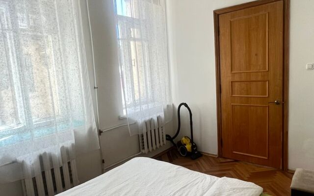 Klassika Na Nekrasova Flat