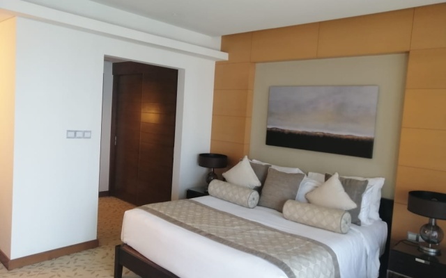 Ultimate Stay 4BR Burj Khalifa view, фото 2