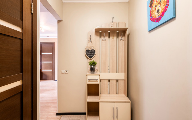 Prostornaya dvukhkomnatnaya Natali u parka Zyuzino Flat