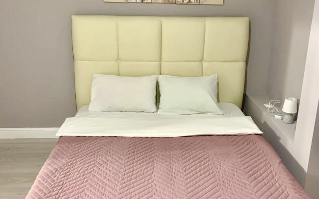 Квартира эконом SpbStay на Рубинштейна 25