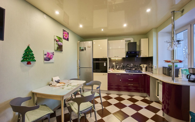 Квартира Просторная 2Комнатная с Видом на Город