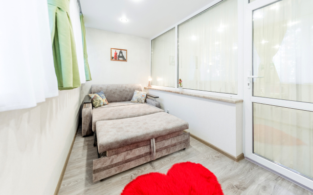 Na Ostrovskogo Apartments