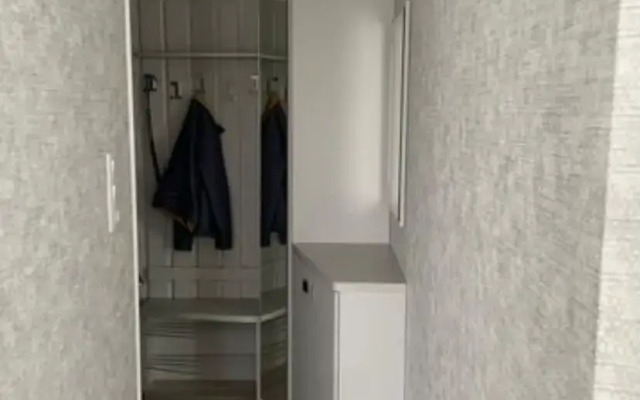 Avrova 13 Flat