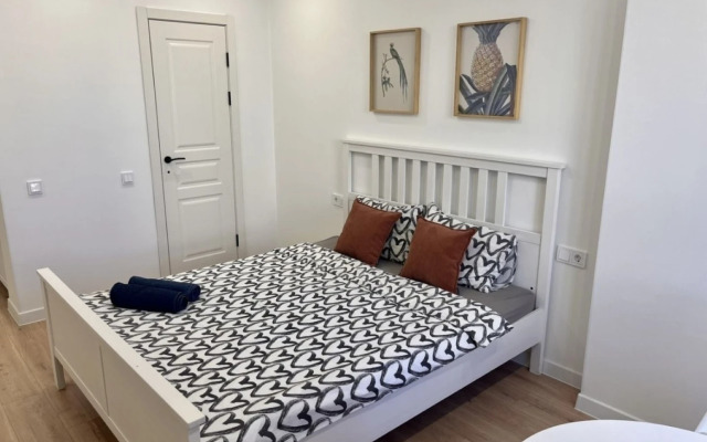 Квартира Студия на Ивана Артеменко 7