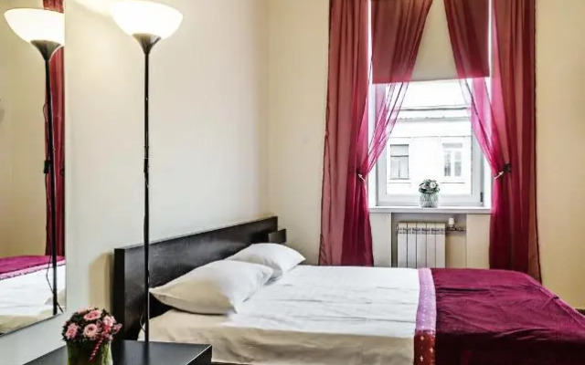 Меблированные комнаты Версаль на Брестской