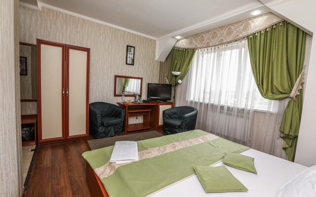 Aureliu Hotel