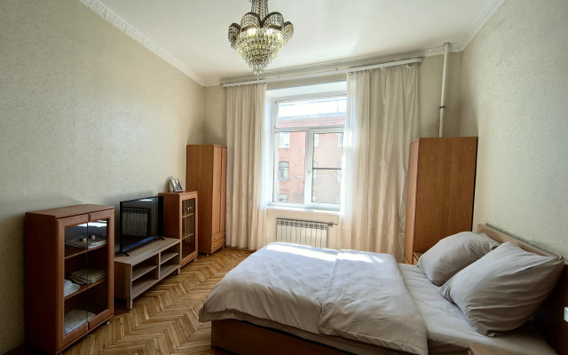 Квартира У Смольного