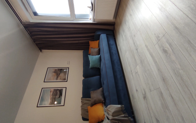 Uyutnaya studiya ryadom s parkom Apartments