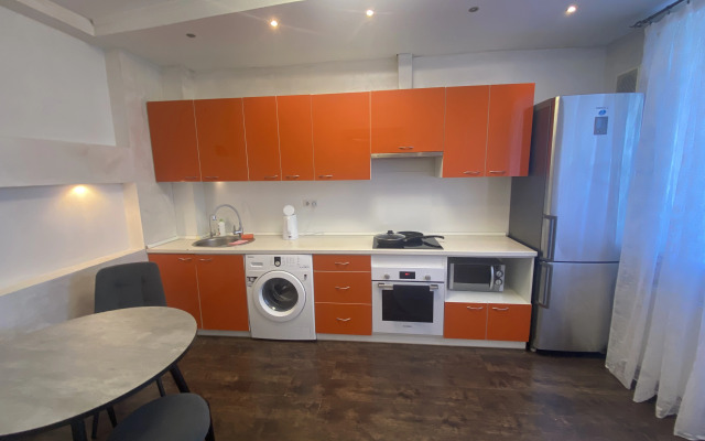 Ryadom S Vokzalom Flat