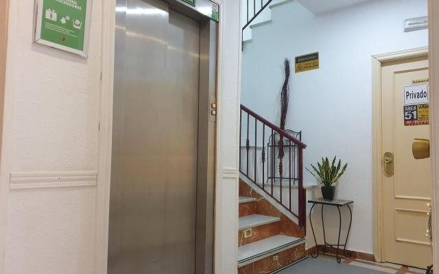 Отель  Al-Andalus