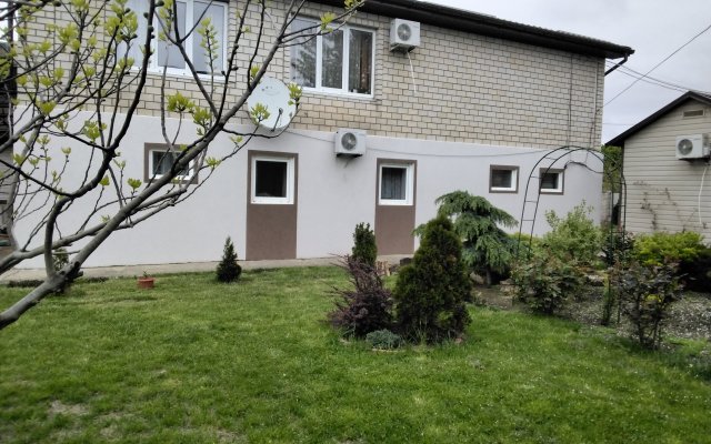 Valeria 2 Guest House