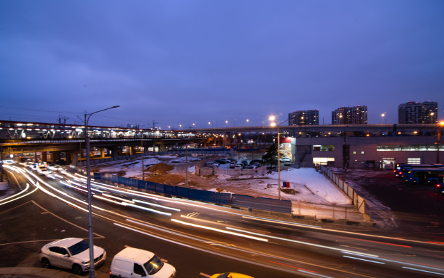 Kvartira Dizaynerskiy Apart U Metro Okruzhnaya Flat