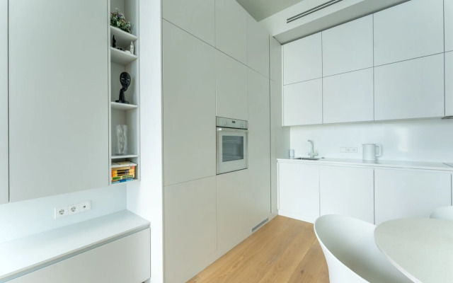 Cozy Studio with View of the Towers