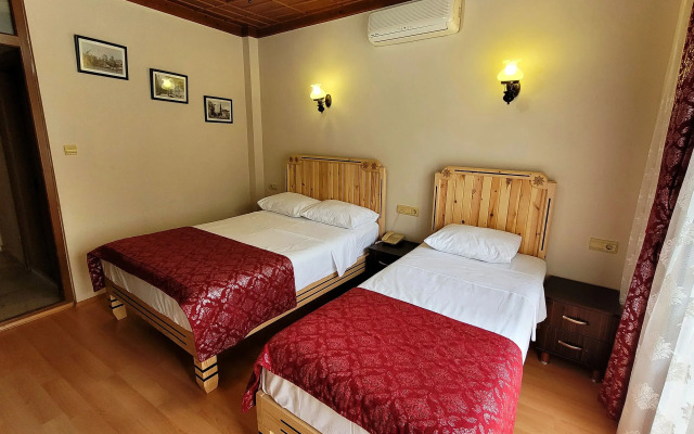 Saruhan Hotel