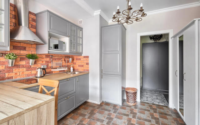 MyhomeYourhome Na Pulkovskoy D1 K2 Apartments