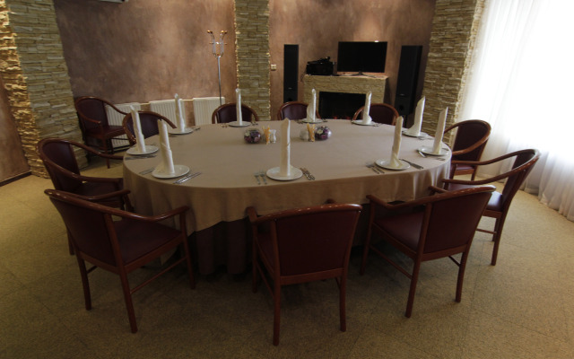 Отель Кристалл