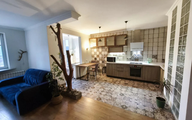 Апартаменты Студия с камином, деревом и видом на реку