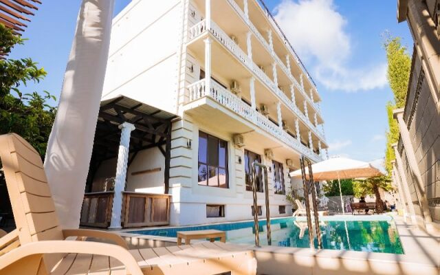 "Berlik" Hotel