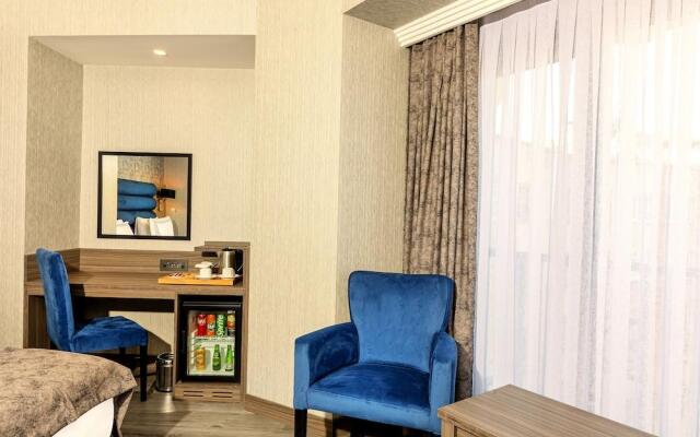 Demiray Hotel