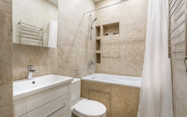 Апартаменты 3 FortEstate на Бутлерова 7б