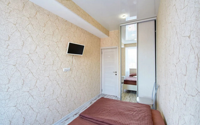 Na Lunacharskogo 5 Flat