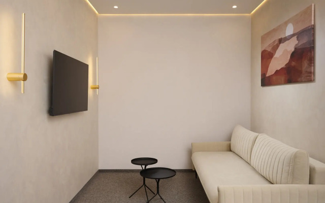 Aura City Hotel