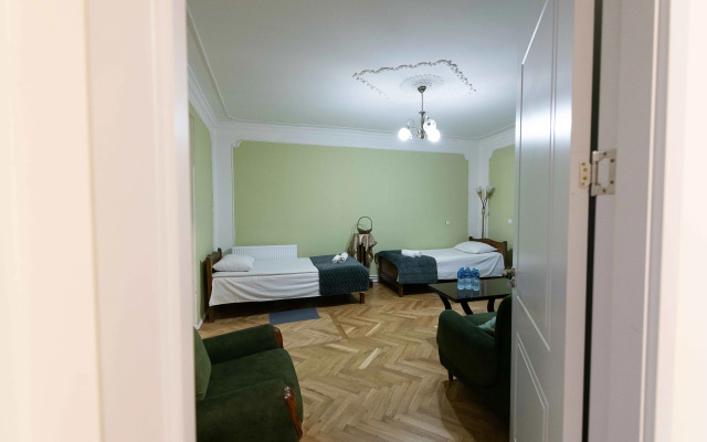 Anna's Guest House Gori Guest House